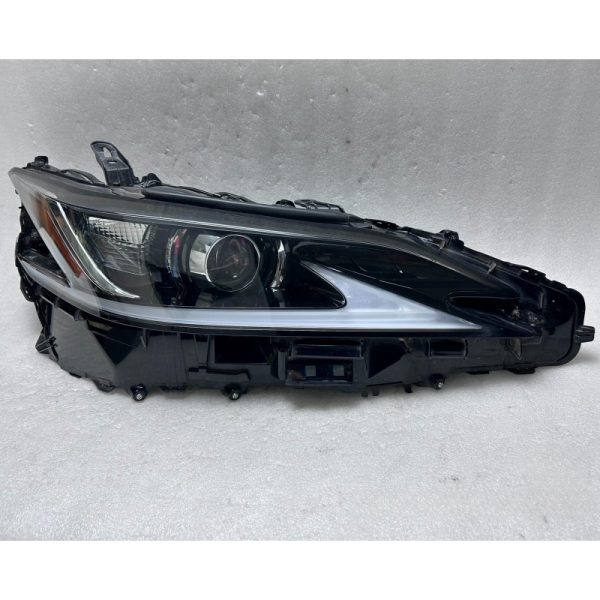 Lexus ES200 LED headlights