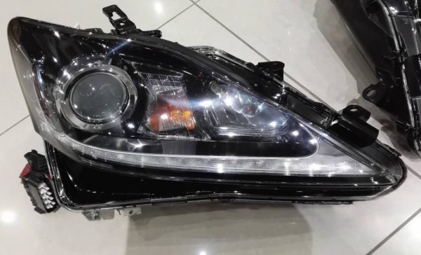 Lexus ISF headlights