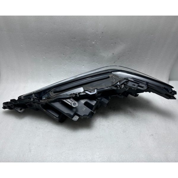 Lexus ES200 LED headlights