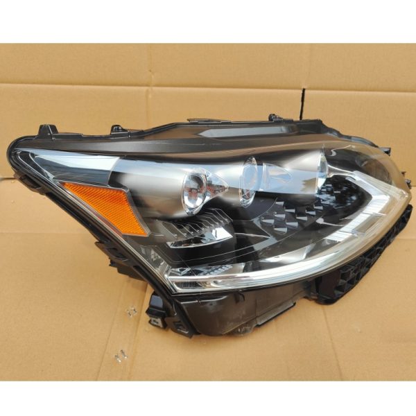Lexus LS600H LED headlights