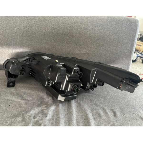 AION Y PLUS headlights