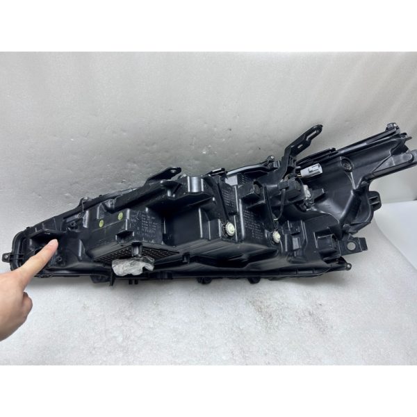 Lexus ES200 LED headlights