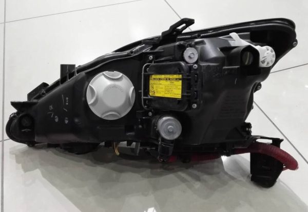 Lexus ISF 5.0 LED headlights