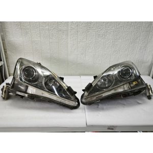 Lexus IS300 Original  hernia headlights