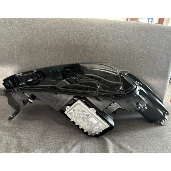 AION Y PLUS headlights