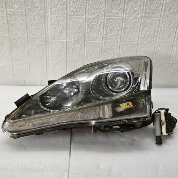 Lexus IS350C Original  hernia headlights