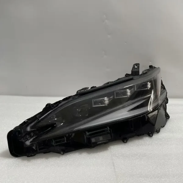 Lexus ES LED Headlights Close - Up for ES200 ES260 ES300 ES300H