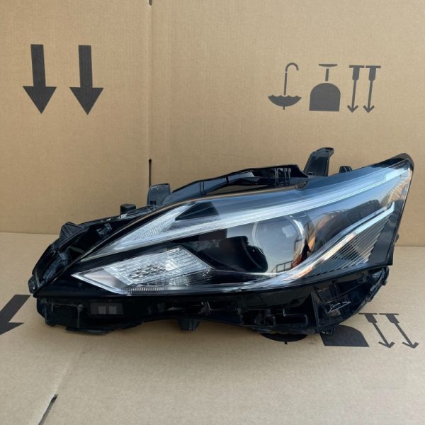 Lexus CT200H LED headlights
