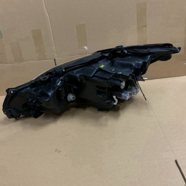 Lexus CT200H LED headlights