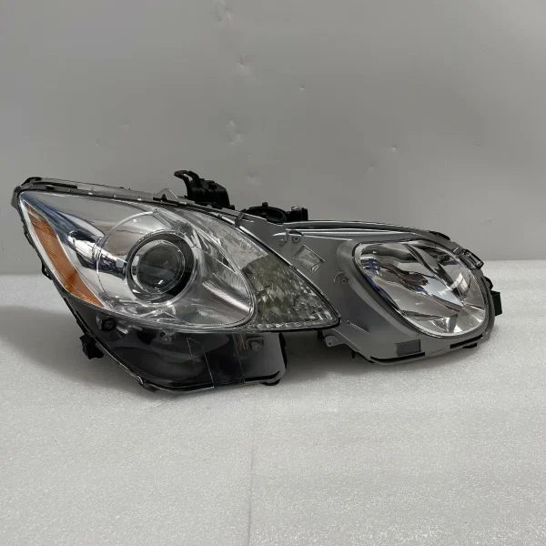 Lexus GS Xenon Headlights