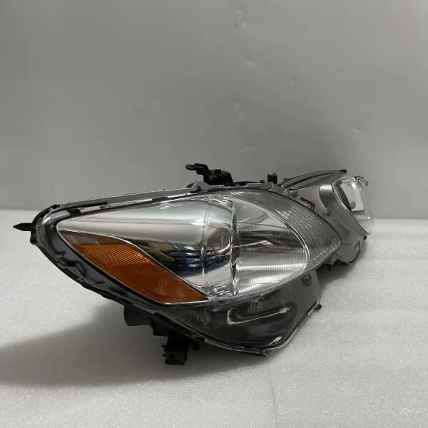 Lexus GS Xenon Headlights Front Side Profile